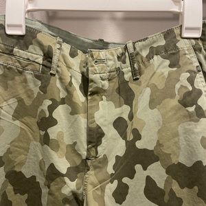 GAP Camaflouge Pants